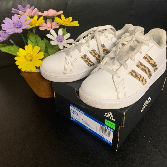 Kids Adidas（12.5K） - Picture 2 of 7